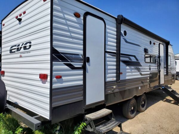 2023 Forest River Evo EVO Northwest Lite 2700BHX - Image 2