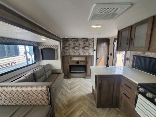 2021 Forest River Evo EVO Northwest Lite 2700BH - Image 18