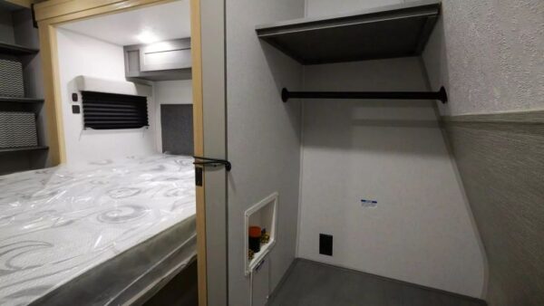2023 Forest River  OZARK 2670RK - Image 7