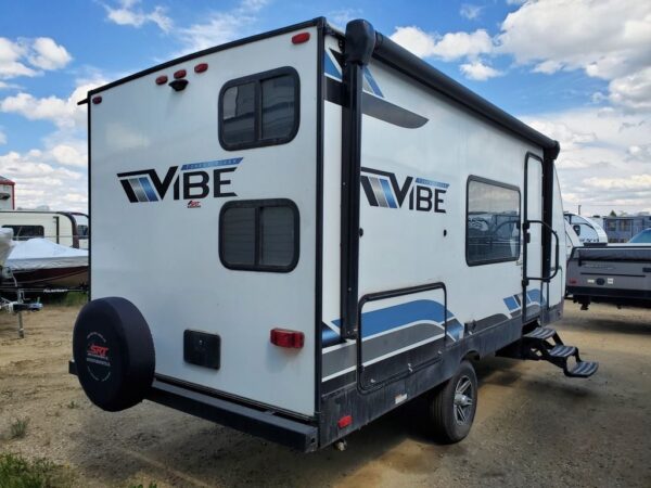 2023 Forest River Vibe West 17DB - Image 2