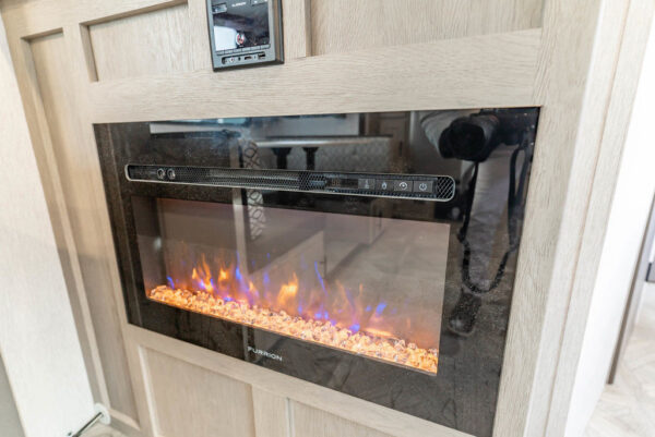 2024 Forest River Evo EVO Northwest Lite 2460RKX - Image 9