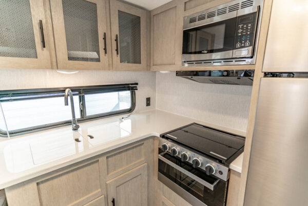 2024 Forest River Evo EVO Northwest Lite 2460RKX - Image 7