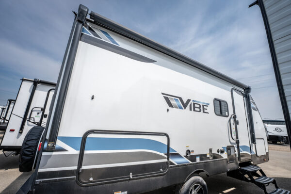 2023 Forest River  Vibe 18DB - Image 3