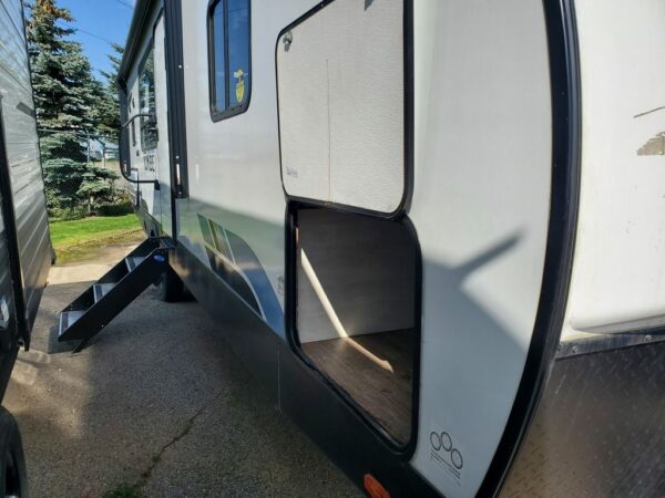 2023 Forest River Vibe West 26RK - Image 4