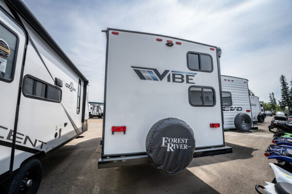 2023 Forest River  Vibe 18DB - Image 4