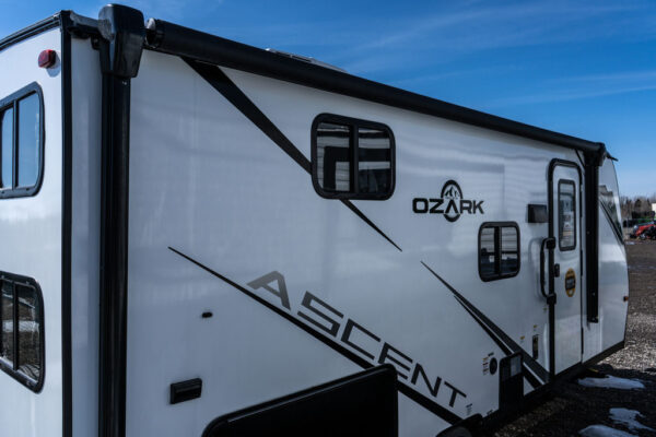 2023 Forest River  Ozark 1680BSK - Image 4
