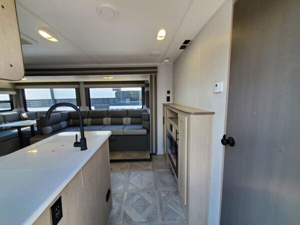 2023 Forest River Evo EVO Northwest Lite 2700BHX - Image 11