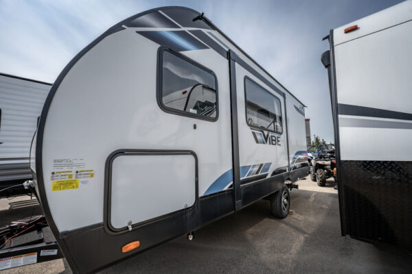 2023 Forest River  Vibe 18DB - Image 2